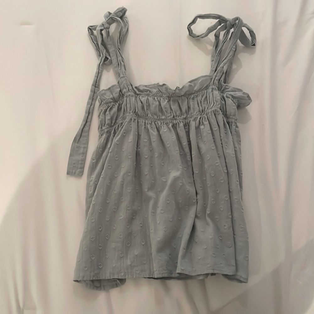 This shirt has only been worn once or twice!